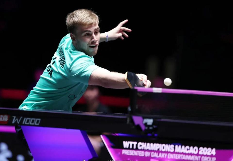 3步行者的 3步行者的